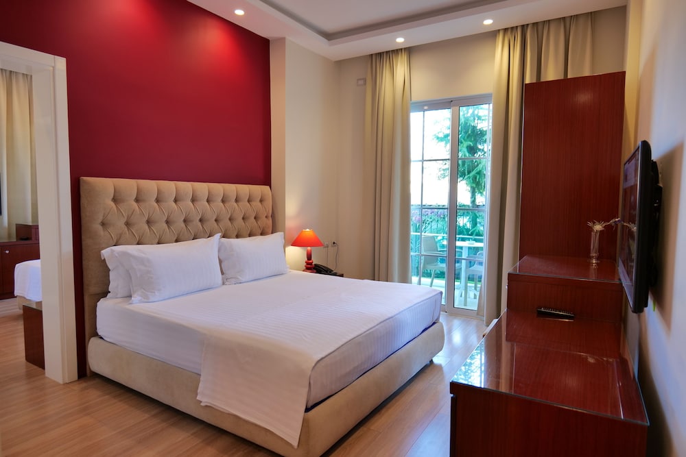 

Catania - Costa albanese - Hotel Luxury