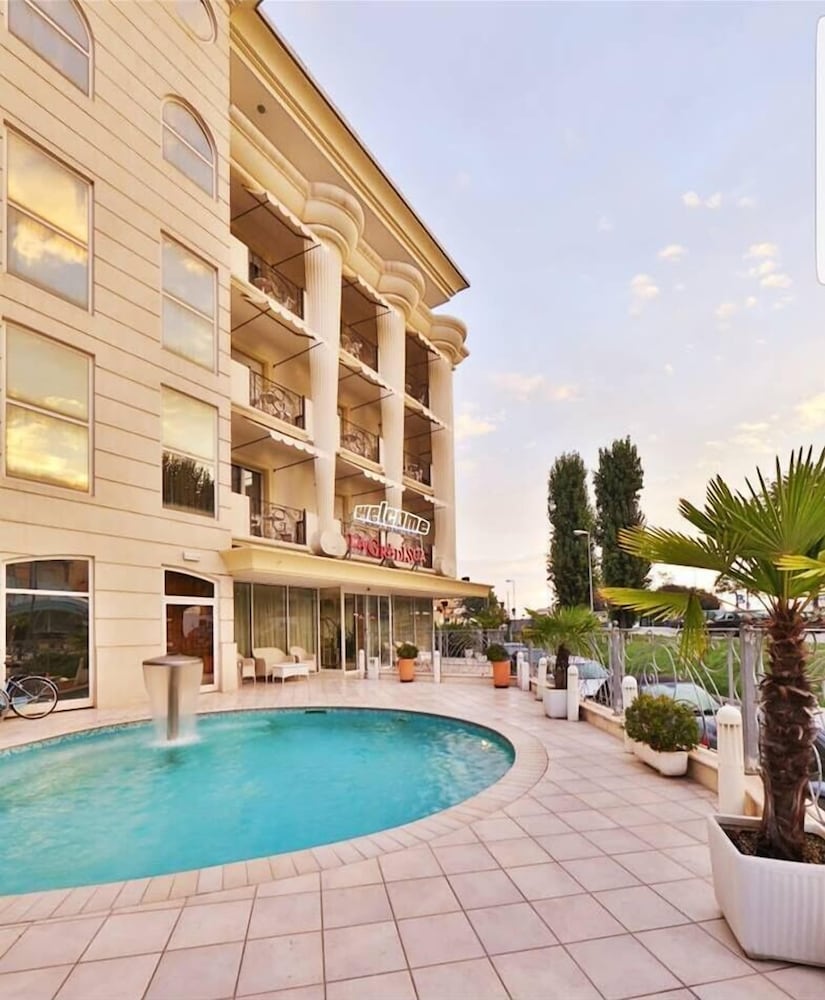 

Catania - Riviera Romagnola, Mare Italia - Hotel Gradisca