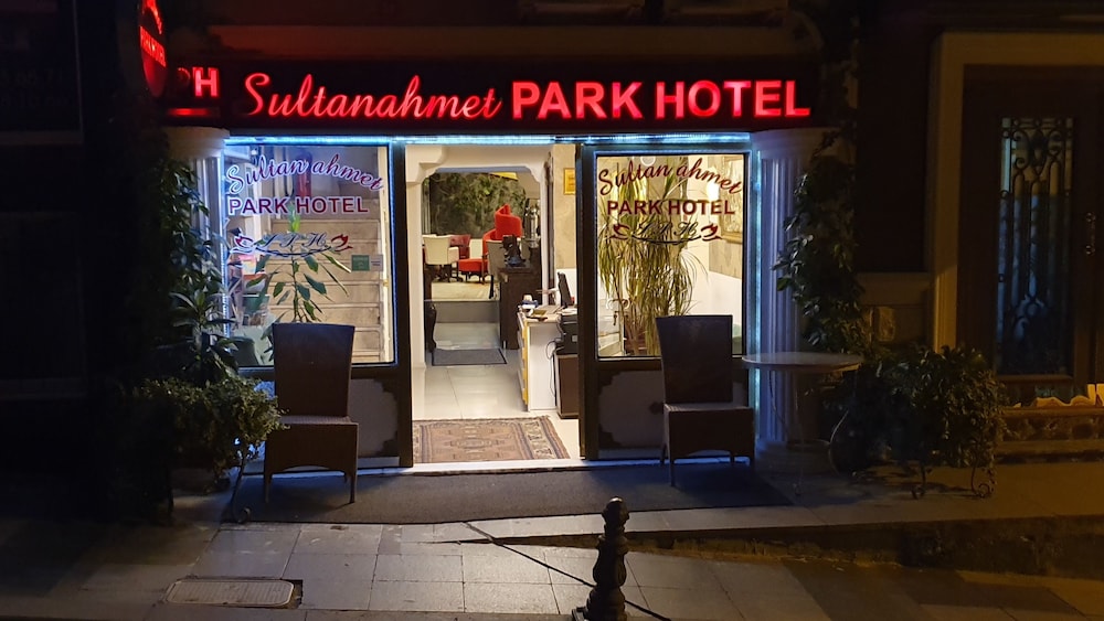 

Milano - Istanbul - Sultanahmet Park Hotel