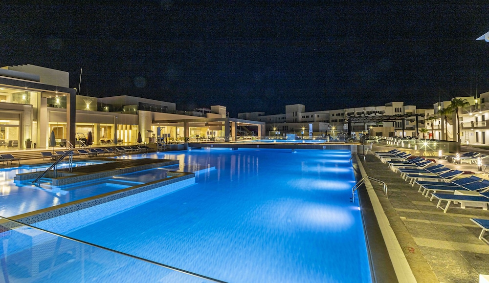 

Bologna - Soma Bay - Amarina Abu Soma Resort & Aquapark