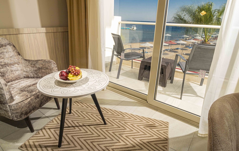 

Bologna - Soma Bay - Amarina Abu Soma Resort & Aquapark