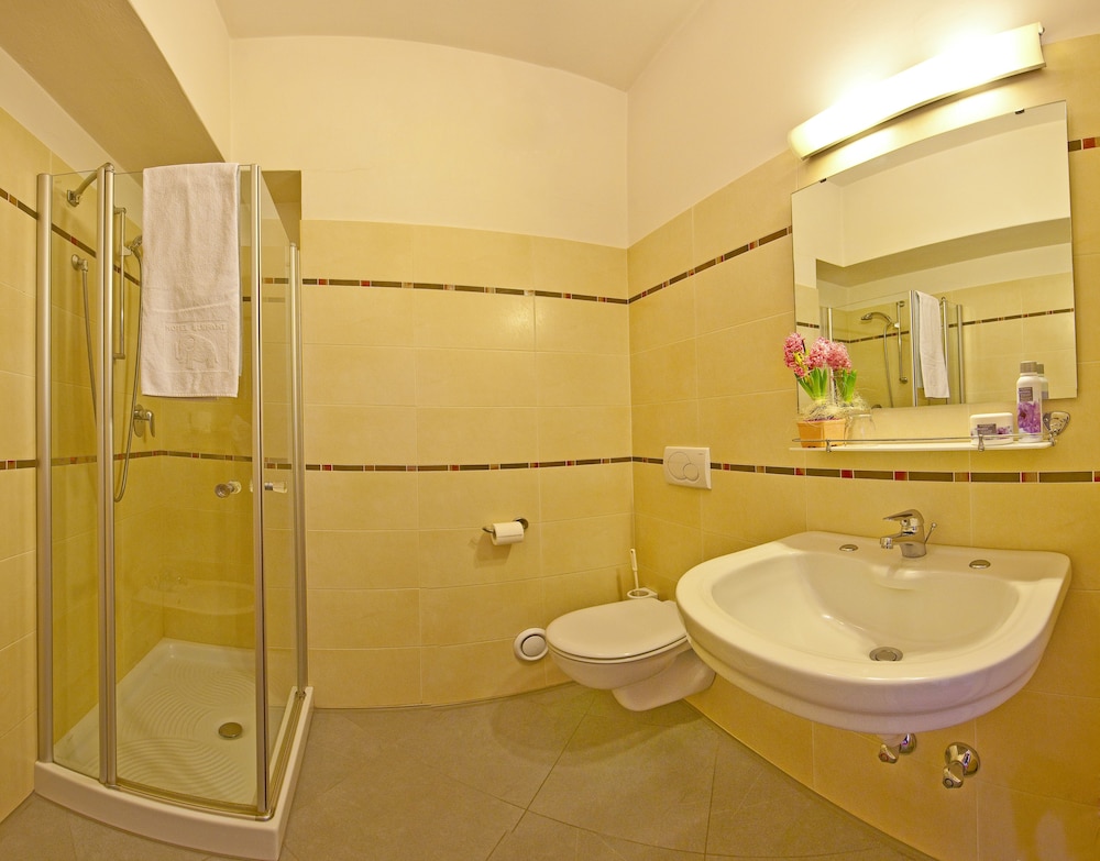 

Olbia - Caldaro sulla Strada del Vino - Hotel Elefant