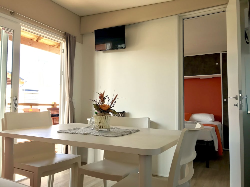 

Catania - Castel d'Azzano - Camping Verona Village