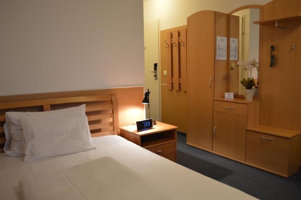 

Roma - Gerasdorf bei Wien - Hotel Donaustadt Kagran