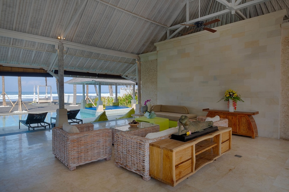 

Venezia - Ketewel - Kutus Kutus Saba Beach Villa