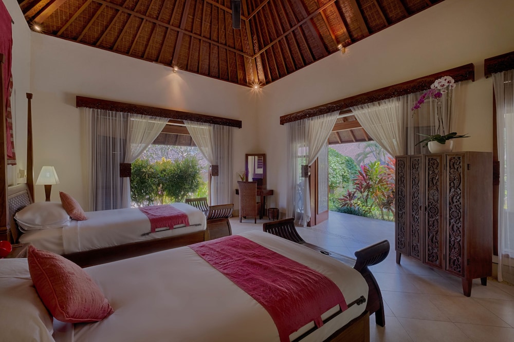 

Milano - Ketewel - Kutus Kutus Saba Beach Villa