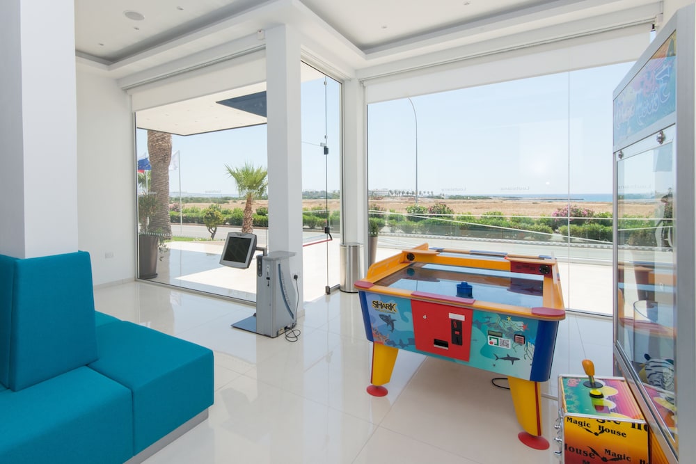 

Verona - Ayia Napa - Loutsiana Deluxe Apts