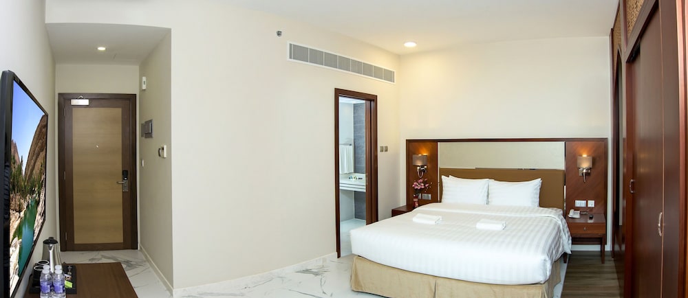 

Milano - Mu‘askar al Murtafi‘ah - Muscat Gate Hotel