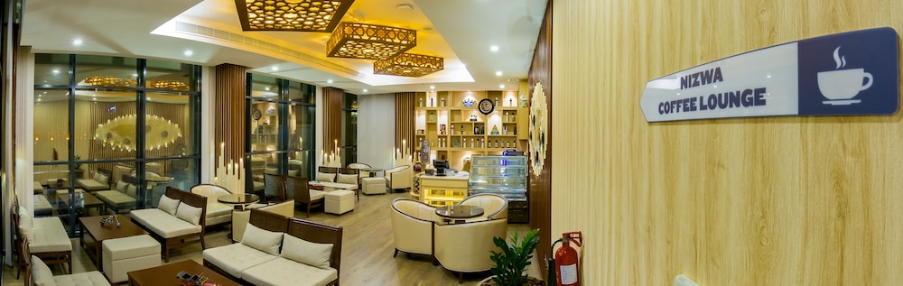 

Roma - Mu‘askar al Murtafi‘ah - Muscat Gate Hotel
