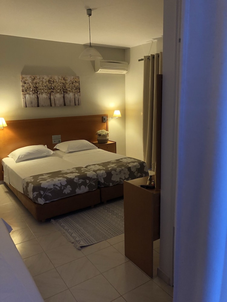 

Bologna - Kardamena - Philippos Studios & Apartments