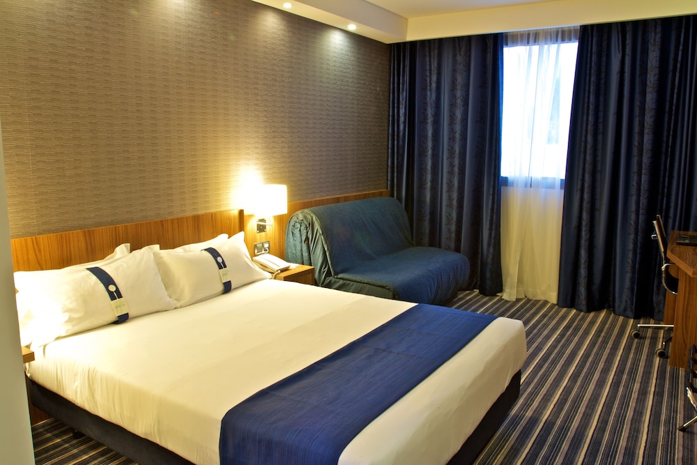 

Milano - Algeciras - Holiday Inn Express Campo de Gibraltar - Barrios