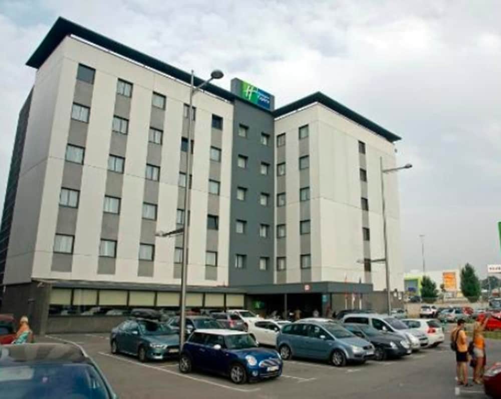 

Milano - Algeciras - Holiday Inn Express Campo de Gibraltar - Barrios