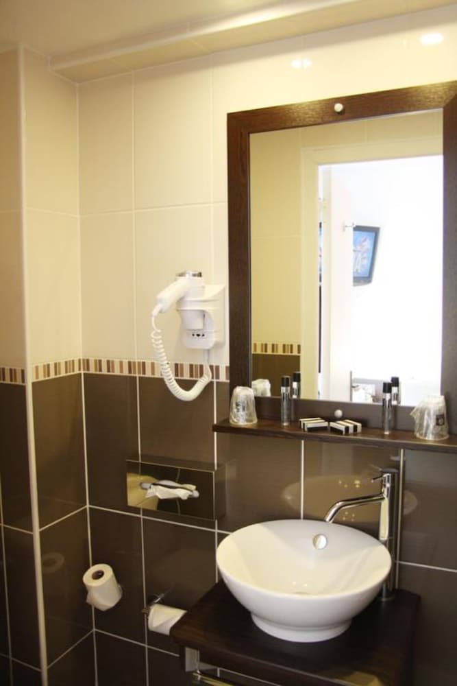 

Milano - Le Havre - The Originals Boutique, Hôtel d'Angleterre, Le Havre, centre, plage