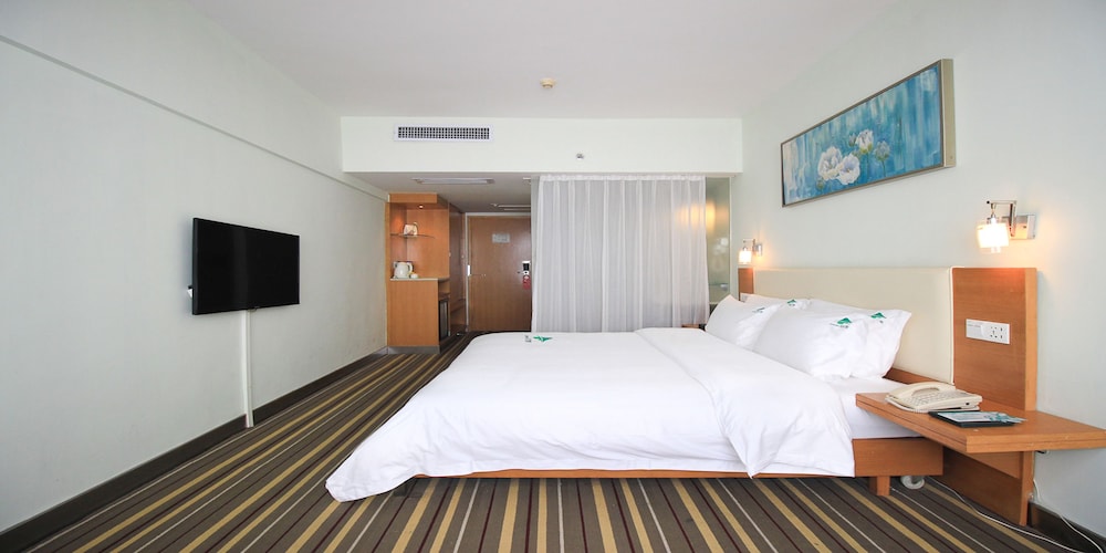 

Bari - Shenzhen - Shanshui Trends Hotel North Huaqiang