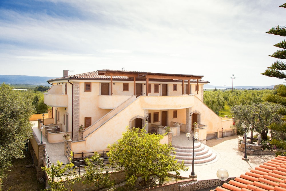 

Pisa - Rodi Garganico - Albergo Il Giardino