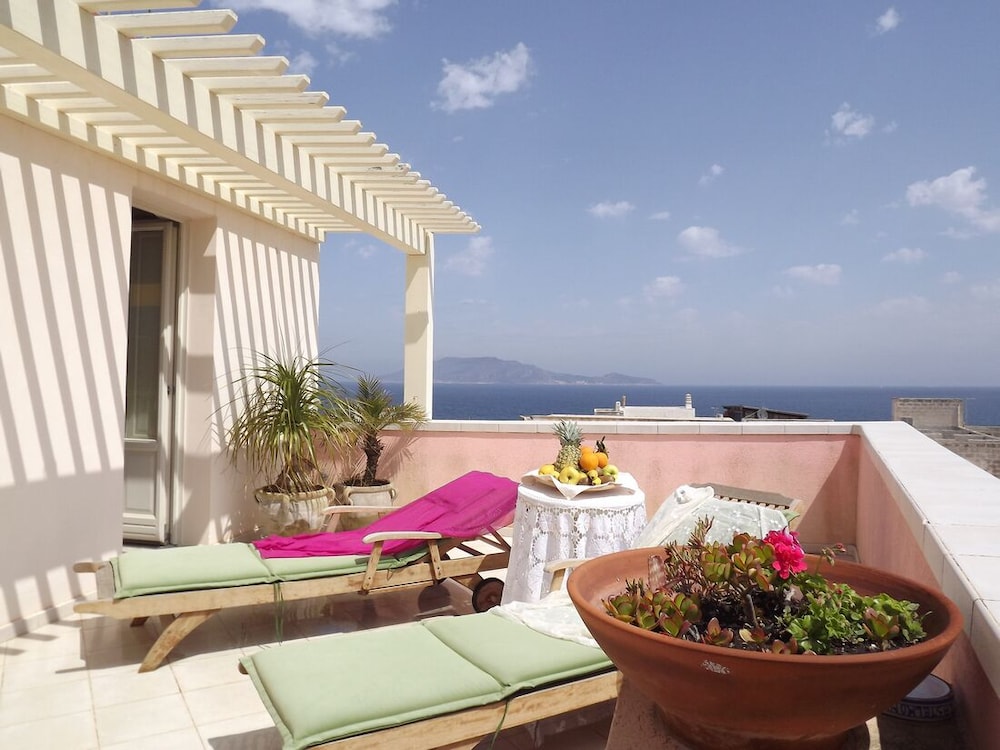 Verona - Isole Egadi, Sicilia - Albergo Egadi