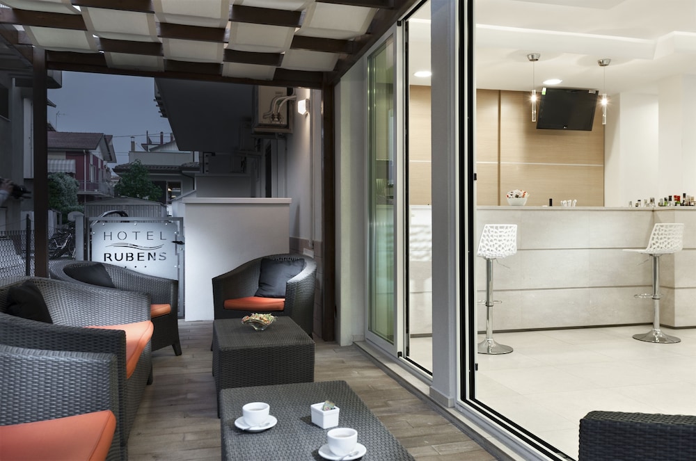 

Milano - Riviera Romagnola, Mare Italia - Hotel Rubens