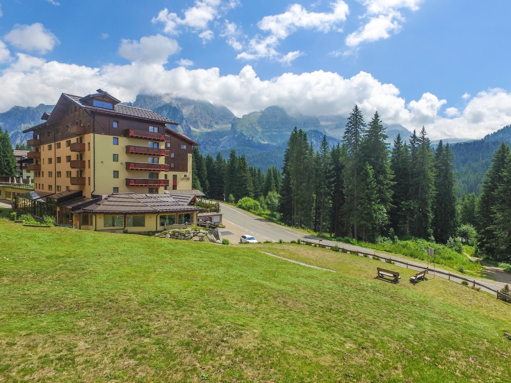 

Bologna - Madonna di Campiglio - Carlo Magno Hotel Spa Resort