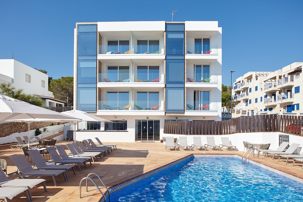 

Roma - Bahia de Sant Antoni - Sol Bahia Ibiza Suites