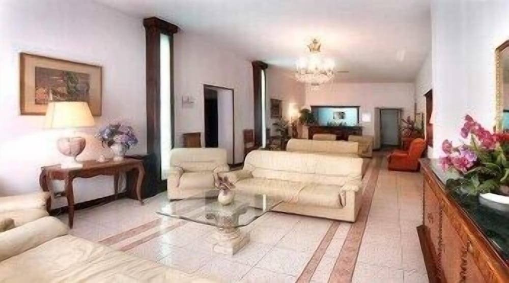 

Palermo - Grosseto - Albergo San Lorenzo