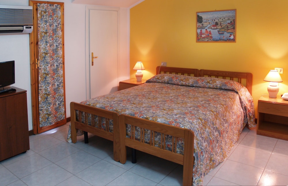 

Bari - Maremma, Toscana - Albergo San Lorenzo