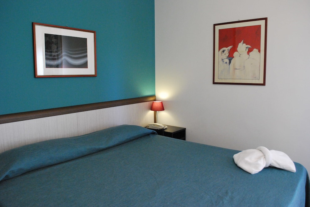 

Verona - Mondello - Marbela Apartments & Suites