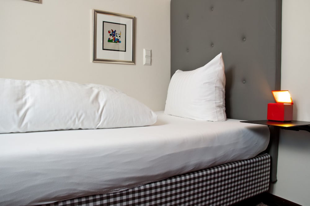 

Catania - Strasburgo - Romantikhotel Rebstock art & design