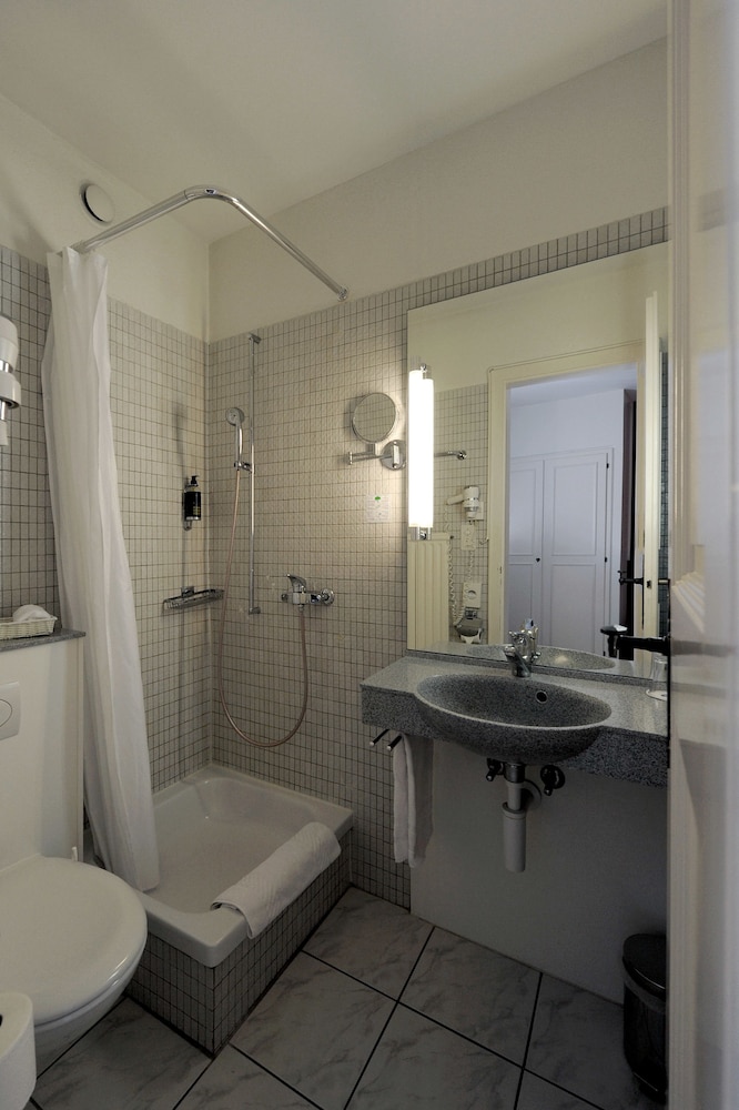 

Olbia - Granges-Paccot - Hotel De La Rose