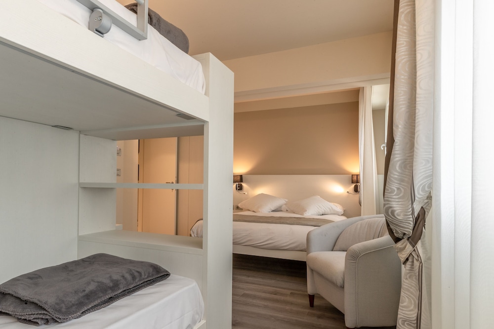 

Milano - Menton - La Dolce Vita Hotel