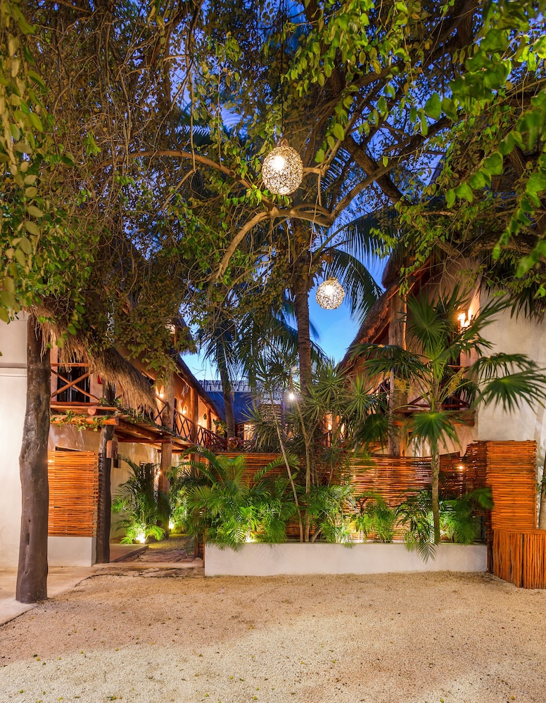 

Roma - Tulum - Kin Ha Tulum Hotel
