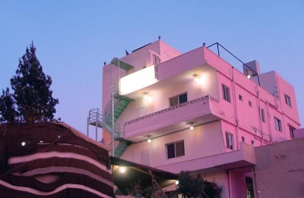 

Milano - Wadi Musa(Petra) - Valentine Inn