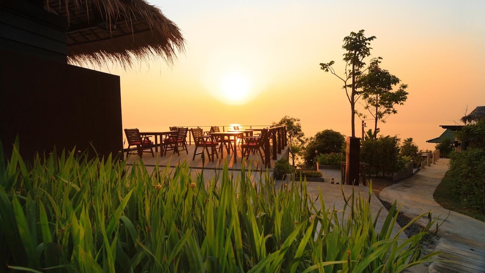 Hamburg - Koh Phangan - Sea Garden Resort Haad Chao Phao