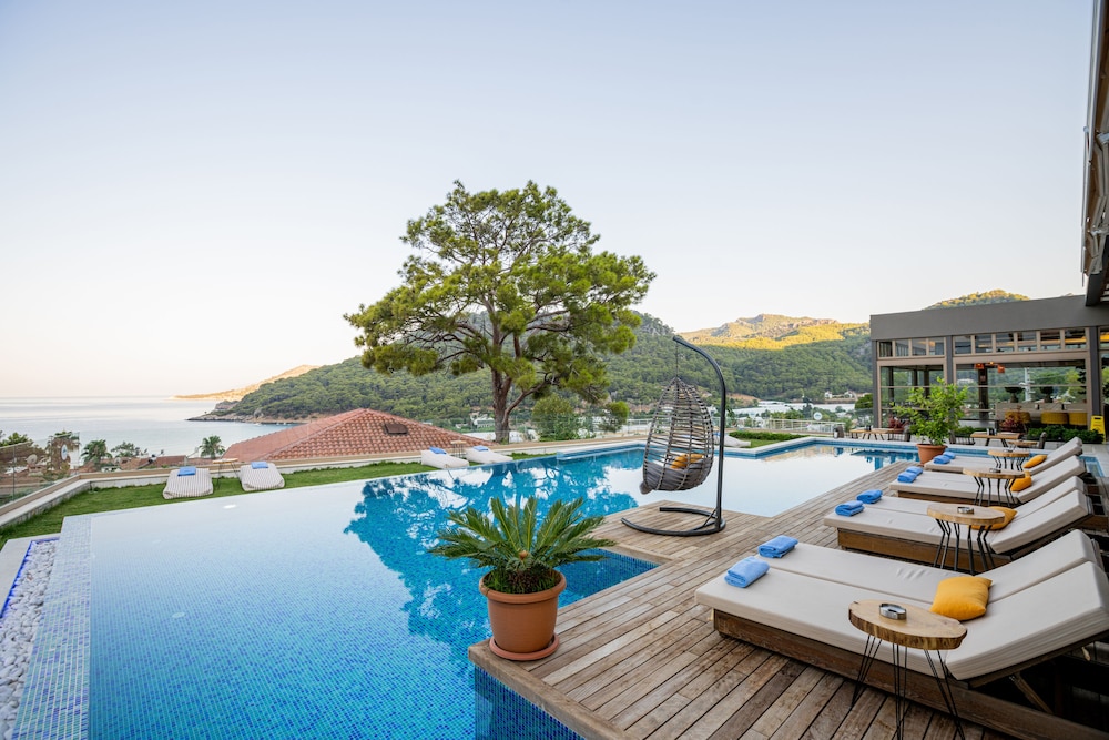 Melanippe Relaxing Hotel – Adults Only