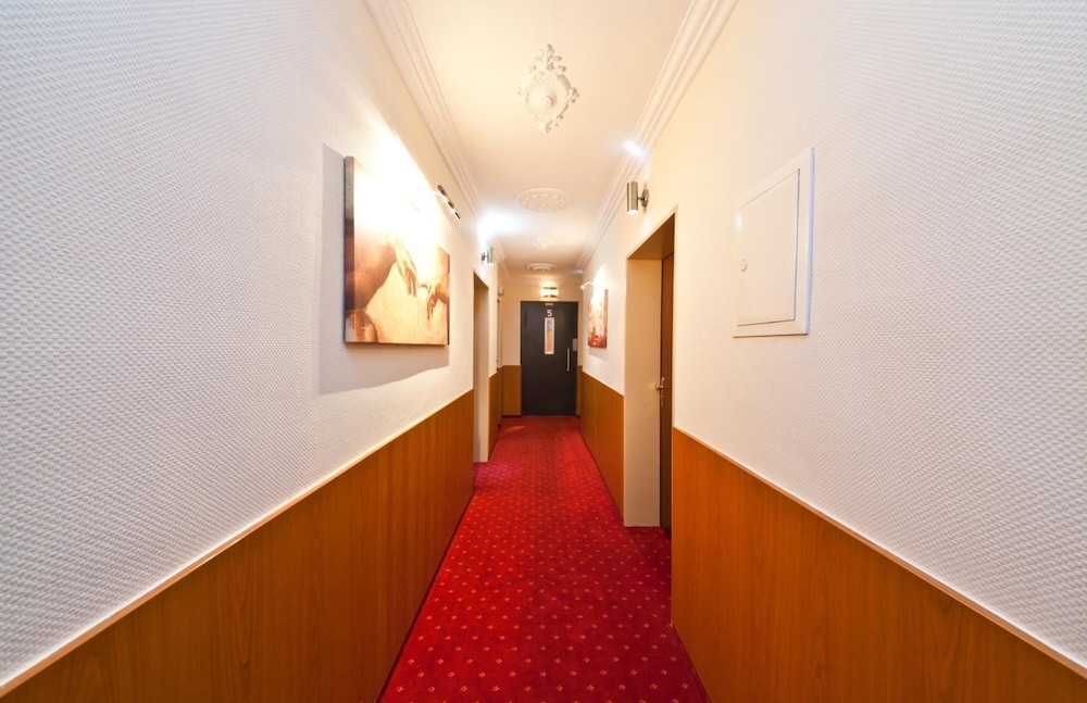 

Napoli - Neu-Isenburg - Hotel Primus Frankfurt Sachsenhausen