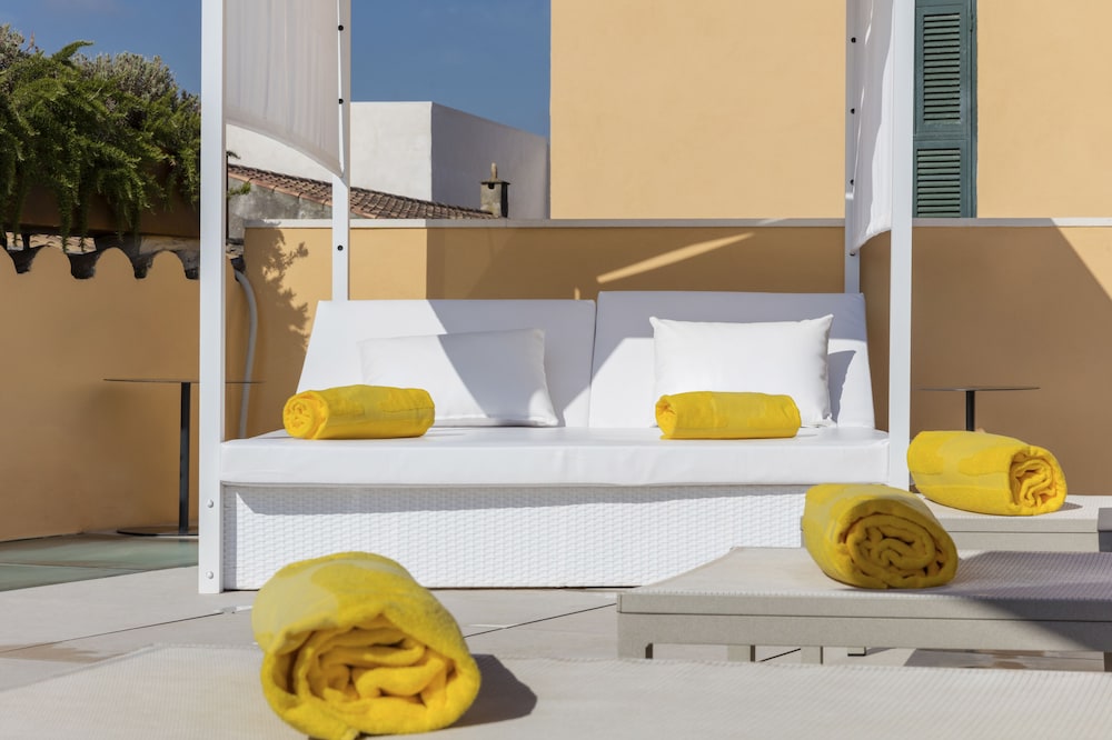 

Lamezia Terme - Alcudia - Fonda Llabres Boutique