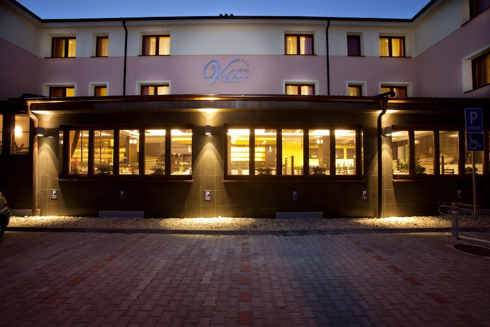 

Bologna - Bratislava - Hotel Viktor