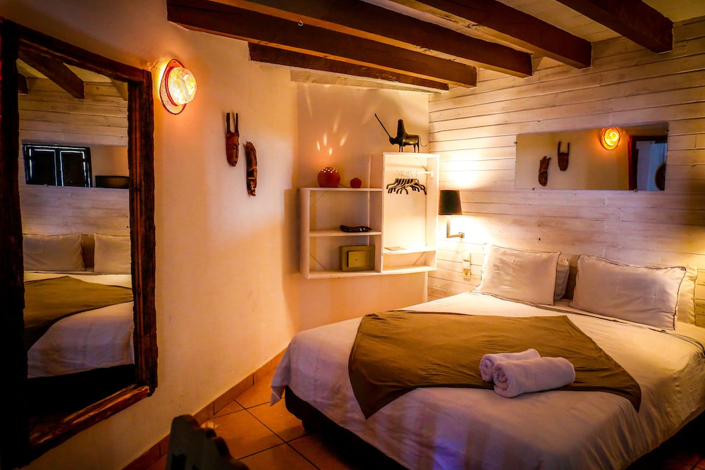 

Napoli - Antananarivo - La Ribaudière