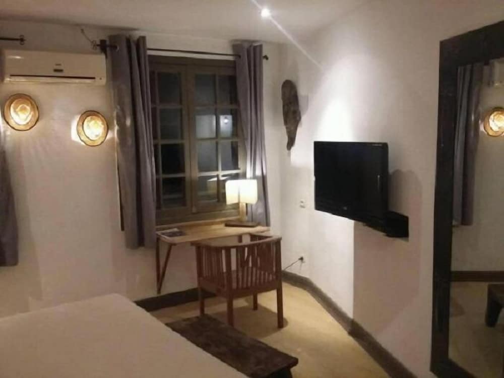

Milano - Antananarivo - La Ribaudière