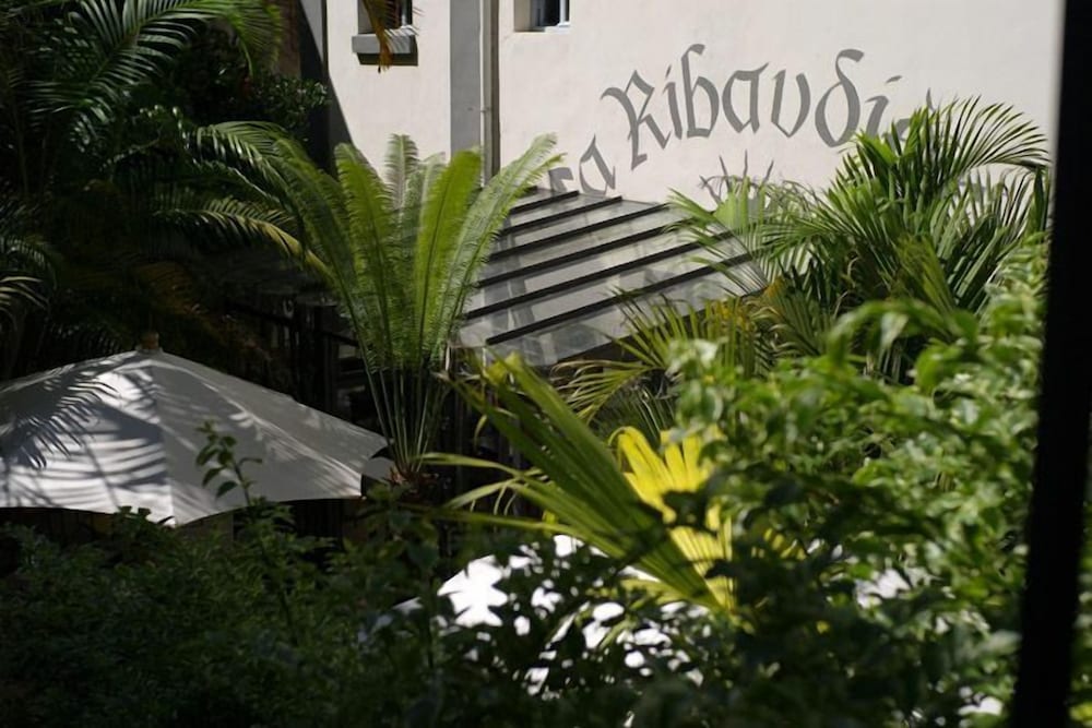 

Bologna - Madagascar, Oceano Indiano - La Ribaudière
