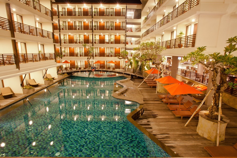 

Milano - Bali, Indonesia - Sun Island Hotel & Spa Kuta