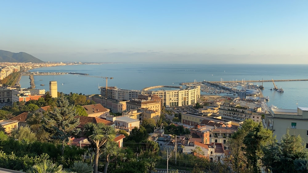 

Roma - Costiera Amalfitana, Italia - Hotel Villa Poseidon & Events