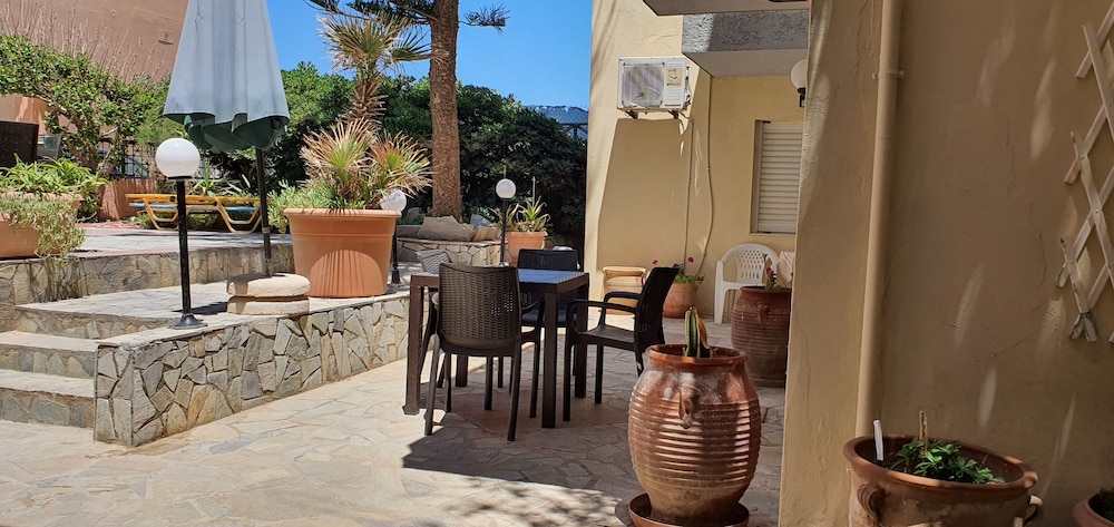

Brindisi - Heraklion - Stella Apartments