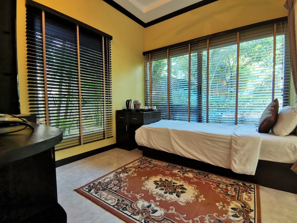 

Bari - Kata Beach - Thai Modern Resort & Spa "Newly Renovated