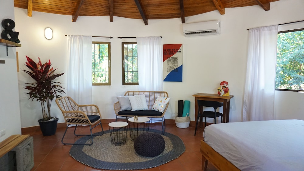 

Venezia - Tamarindo - SoulShine