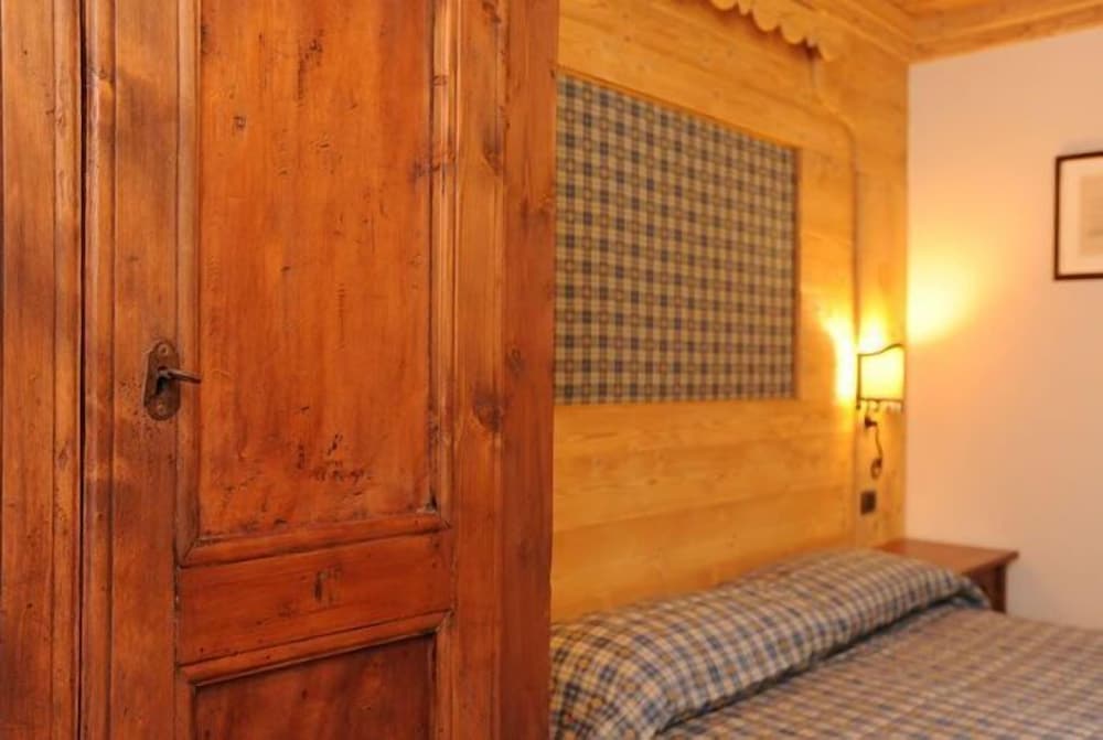 

Venezia - Champoluc - Laghetto Alpine Hotel & Restaurant
