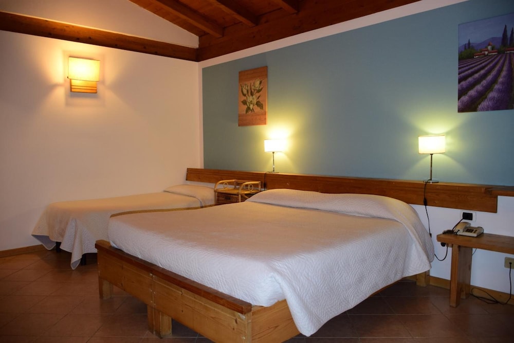 

Bari - Verona - Park Hotel Elefante