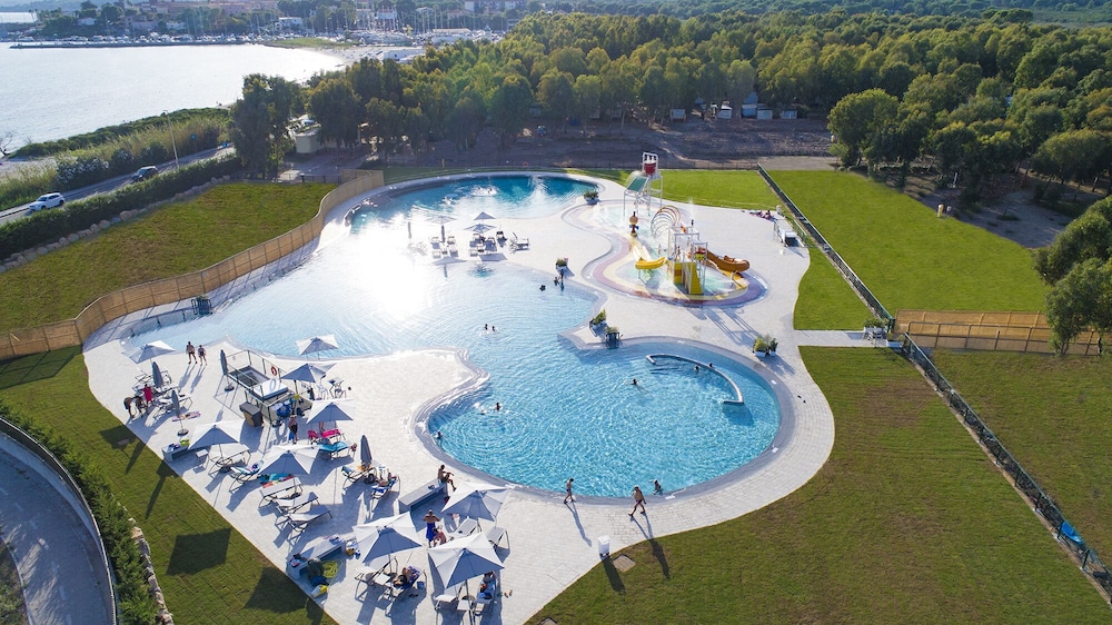 

Brindisi - Fertilia - Camping Village Laguna Blu