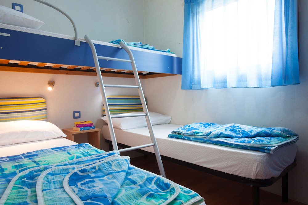 

Bari - Porto Conte - Camping Village Laguna Blu