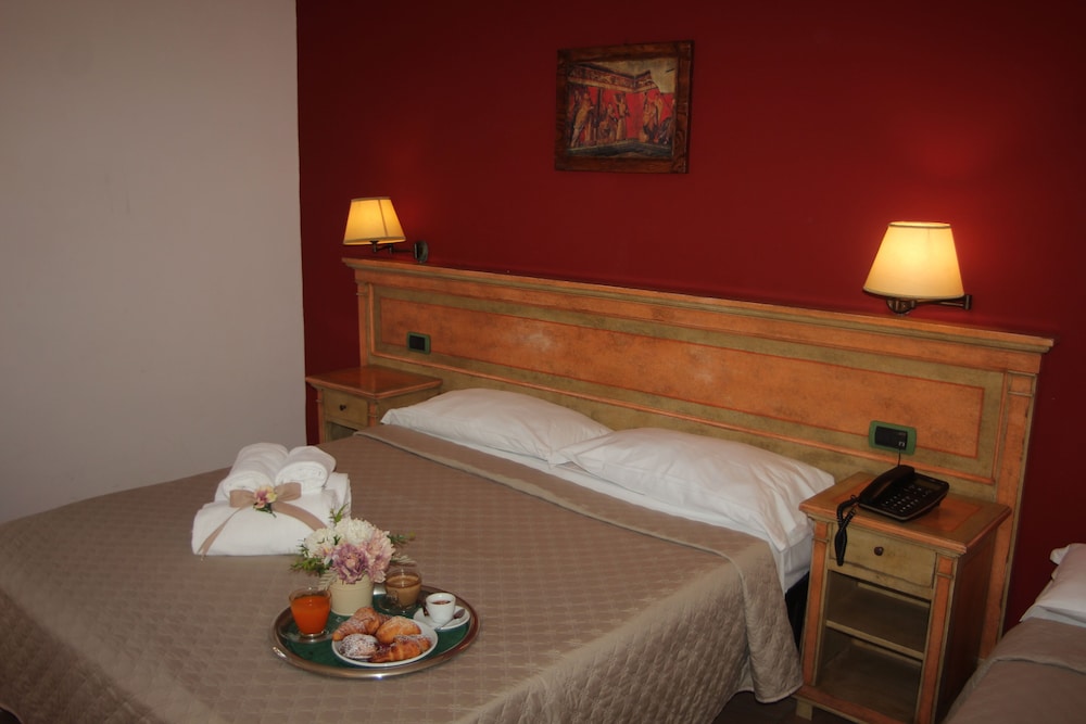 

Milano - Lettere - Hotel Santa Caterina