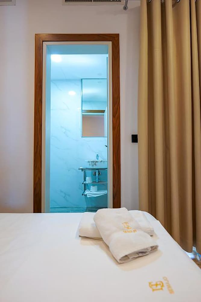 

Brindisi - Riviera Albanese - Hotel Semajo